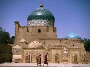 أوزبكستان تحظر بيع الملابس النسائية الإسلامية !