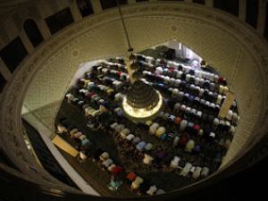 Musulmanes galos crearán fundación para financiar mezquitas