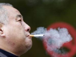 China salvaría 13 millones de vidas con medidas antitabaco de OMS